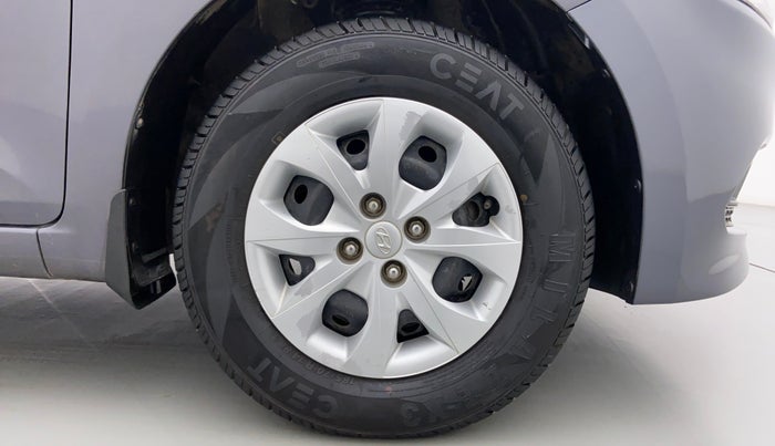 2014 Hyundai Elite i20 MAGNA 1.2, Petrol, Manual, 44,584 km, Right Front Wheel