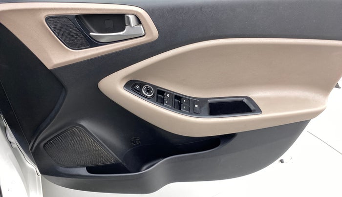 2016 Hyundai Elite i20 ASTA 1.2 (O), Petrol, Manual, 63,868 km, Driver Side Door Panels Control