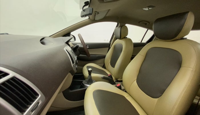 2012 Hyundai i20 ASTA 1.2, Petrol, Manual, 36,855 km, Right Side Front Door Cabin