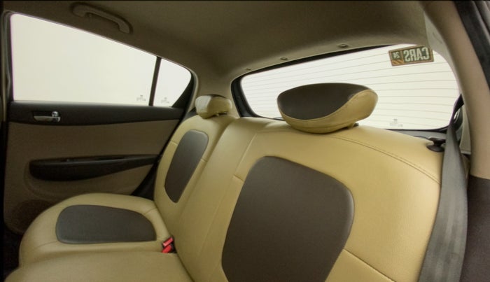 2012 Hyundai i20 ASTA 1.2, Petrol, Manual, 36,855 km, Right Side Rear Door Cabin