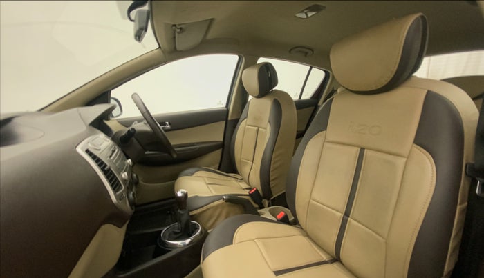 2011 Hyundai i20 ASTA 1.2, Petrol, Manual, 31,565 km, Right Side Front Door Cabin