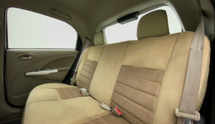 2014 Toyota Etios Liva GD, Diesel, Manual, 51,992 km, Right Side Rear Door Cabin