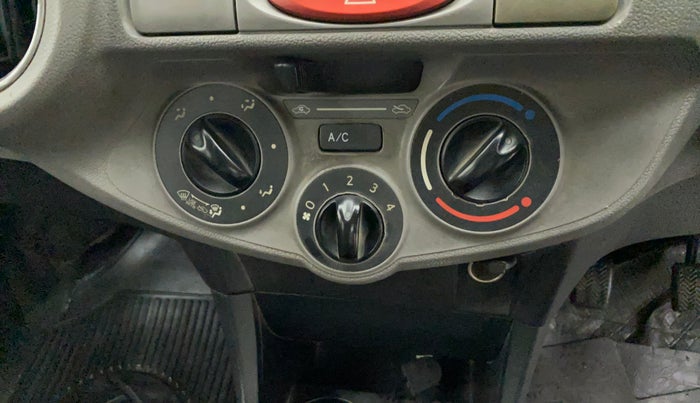 2011 Toyota Etios V, Petrol, Manual, 72,416 km, AC Unit - AC panel minor damage