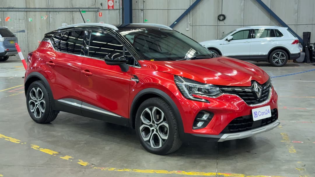 2021 Renault Captur Intens, Automatic, 98572 km, Right Front Diagonal (45- Degree) View