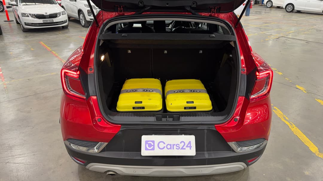 2021 Renault Captur Intens, Automatic, 98572 km, Boot Inside View with Luggage