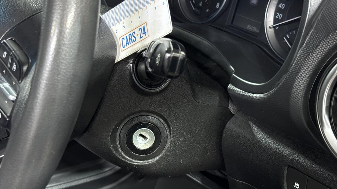 2022 Hyundai Kona (FWD), Automatic, 85105 km, Miscellaneous Interior Scratch
