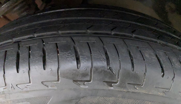 2017 Maruti IGNIS DELTA 1.2 K12 AMT, Petrol, Automatic, 9,641 km, Left Front Tyre Tread