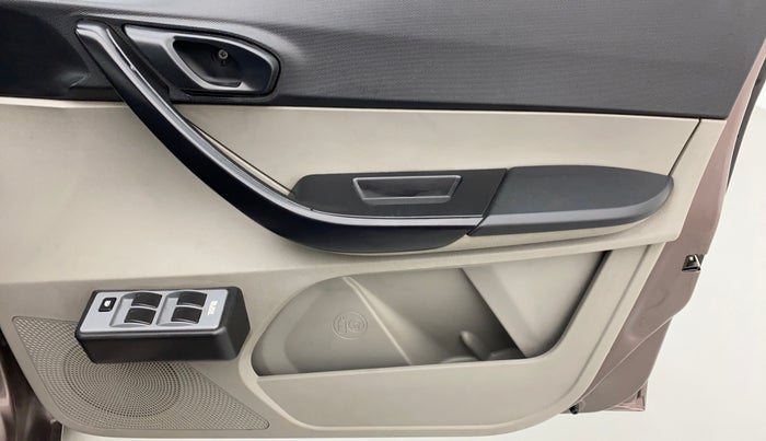 2018 Tata Tiago XE 1.2 REVOTRON, Petrol, Manual, 47,220 km, Driver Side Door Panels Control