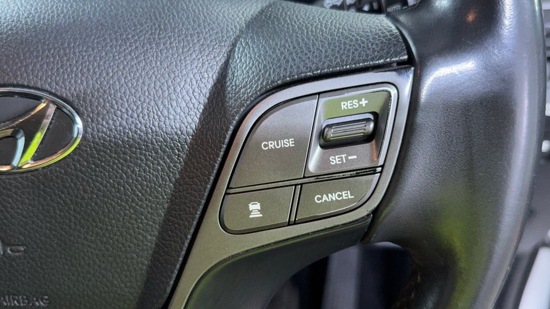 2015 Hyundai Santa Fe Highlander Crdi (4x4), Automatic, 133393 km, Cruise Control