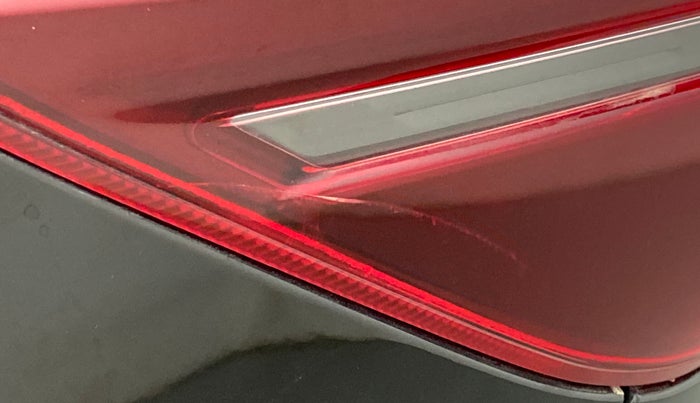 2022 Nissan MAGNITE XL, Petrol, Manual, 16,572 km, Left tail light - Minor damage