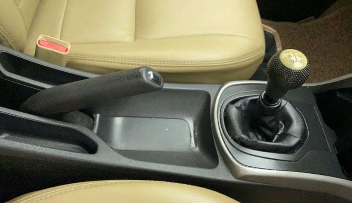 2017 Honda City 1.5L I-VTEC V MT, Petrol, Manual, 76,844 km, Gear Lever
