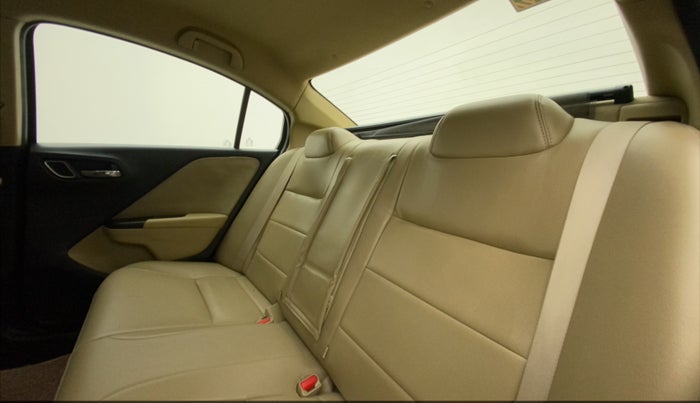 2017 Honda City 1.5L I-VTEC V MT, Petrol, Manual, 76,844 km, Right Side Rear Door Cabin