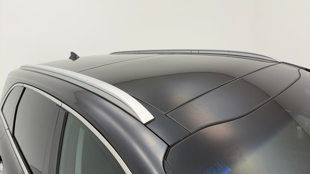 2017 Kia Sorento Platinum (4x4), Automatic, 103503 km, Roof/Sunroof View