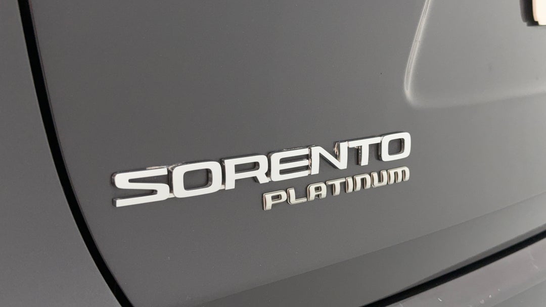 2017 Kia Sorento Platinum (4x4), Automatic, 103503 km, Badge (Boot Left Side)