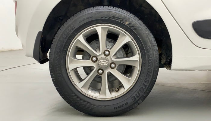 2014 Hyundai Grand i10 ASTA 1.2 KAPPA VTVT OPT, Petrol, Manual, 1,12,190 km, Right Rear Wheel