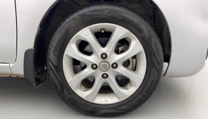 2014 Nissan Micra XV CVT, Petrol, Automatic, 64,081 km, Right Front Wheel
