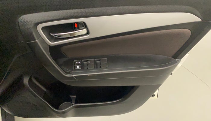 2022 Toyota URBAN CRUISER PREMIUM GRADE AT, Petrol, Automatic, 31,043 km, Driver Side Door Panels Control