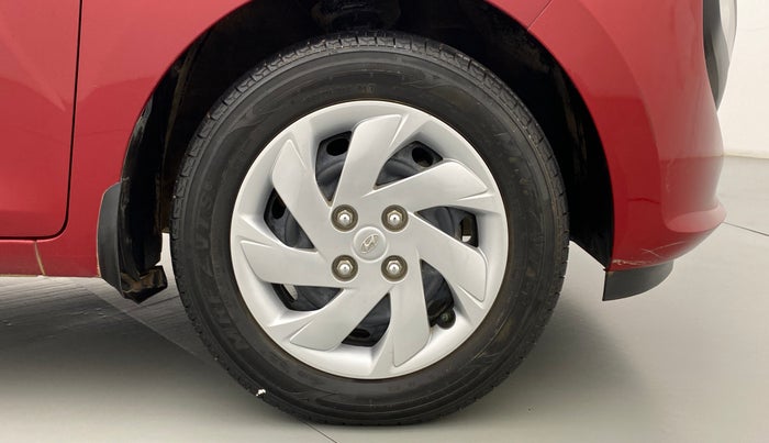 2018 Hyundai NEW SANTRO ASTA 1.1 MT, Petrol, Manual, 17,076 km, Right Front Wheel