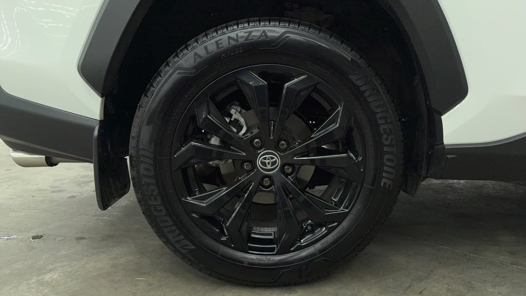2025 Toyota RAV4 Cruiser (2WD) Hybrid, Automatic, 2541 km, Right Rear Wheel