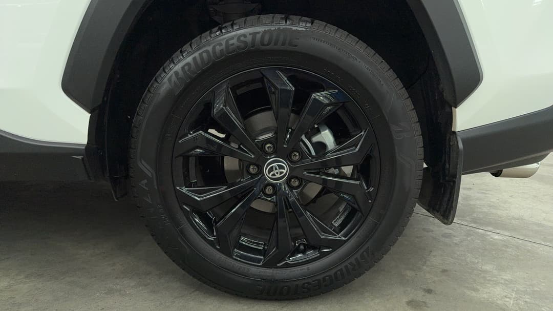 2025 Toyota RAV4 Cruiser (2WD) Hybrid, Automatic, 2541 km, Left Rear Wheel
