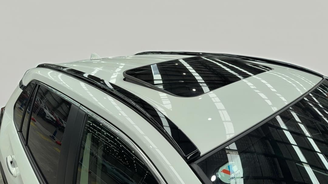 2025 Toyota RAV4 Cruiser (2WD) Hybrid, Automatic, 2541 km, Roof/Sunroof View