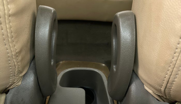2011 Hyundai i10 SPORTZ 1.2, Petrol, Manual, 74,895 km, Driver Side Adjustment Panel