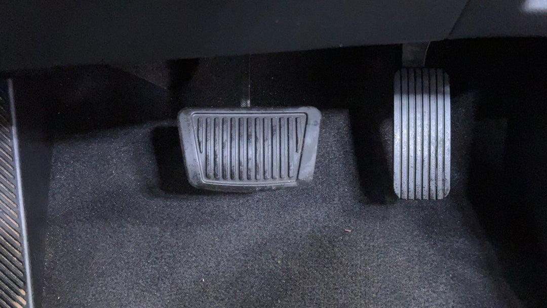 2023 Hyundai Venue Venue, Automatic, 61198 km, Pedals and Footmat