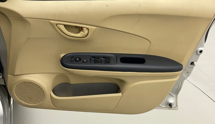 2014 Honda Brio S MT, Petrol, Manual, 58,687 km, Driver Side Door Panels Control