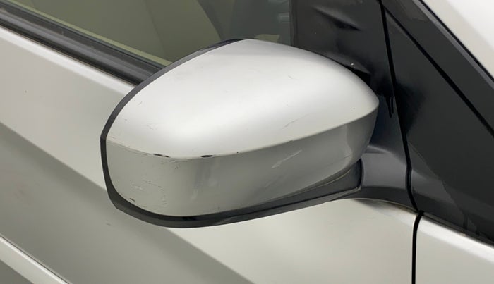 2014 Honda Brio S MT, Petrol, Manual, 58,687 km, Right rear-view mirror - Minor scratches