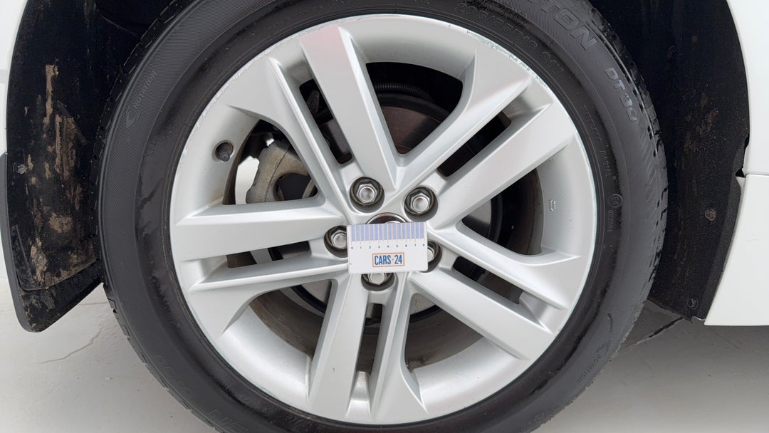 2022 Toyota Corolla Ascent Sport, Automatic, 69271 km, Wheels Rim Rear RHS Gutter Rash