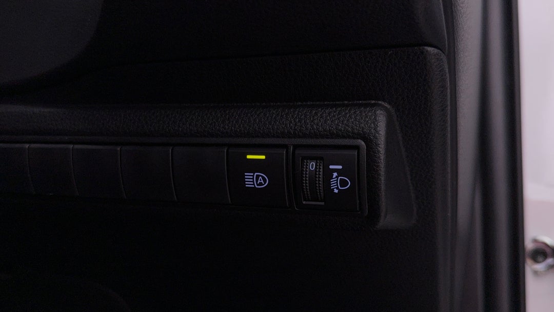 2022 Toyota Corolla Ascent Sport, Automatic, 69271 km, Utility Switches/Buttons