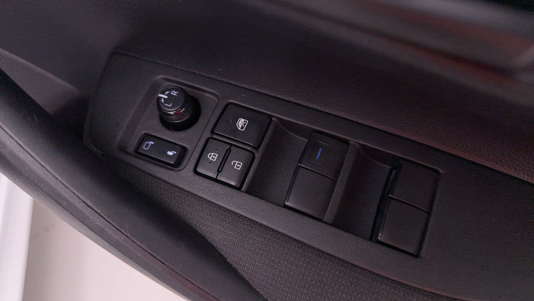 2022 Toyota Corolla Ascent Sport, Automatic, 69271 km, Drivers Side Door Panel Controls