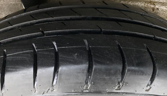 2019 Maruti New Wagon-R LXI CNG 1.0 L, CNG, Manual, 88,716 km, Right Rear Tyre Tread