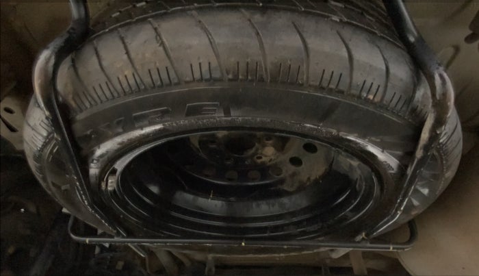 2014 Maruti Ertiga VXI CNG, CNG, Manual, 1,05,177 km, Spare Tyre