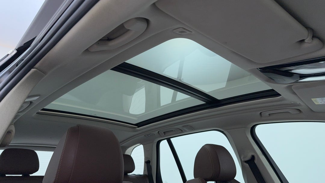 Interior Sunroof/Moonroof