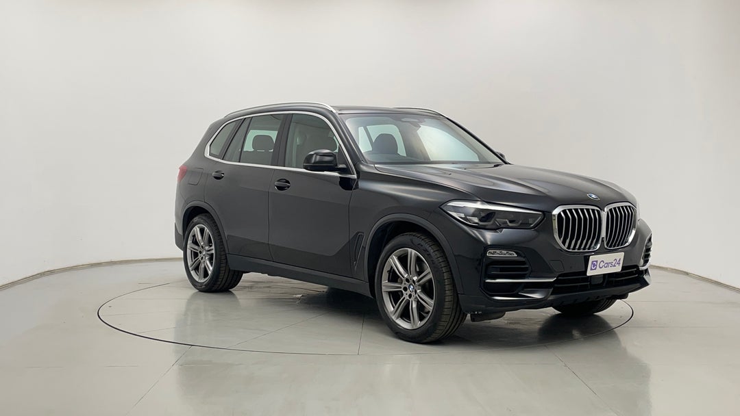 Right Front Diagonal (45- Degree) View