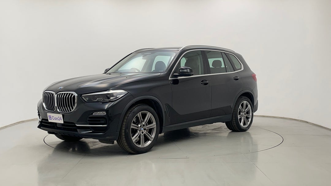 Left Front Diagonal (45- Degree) View