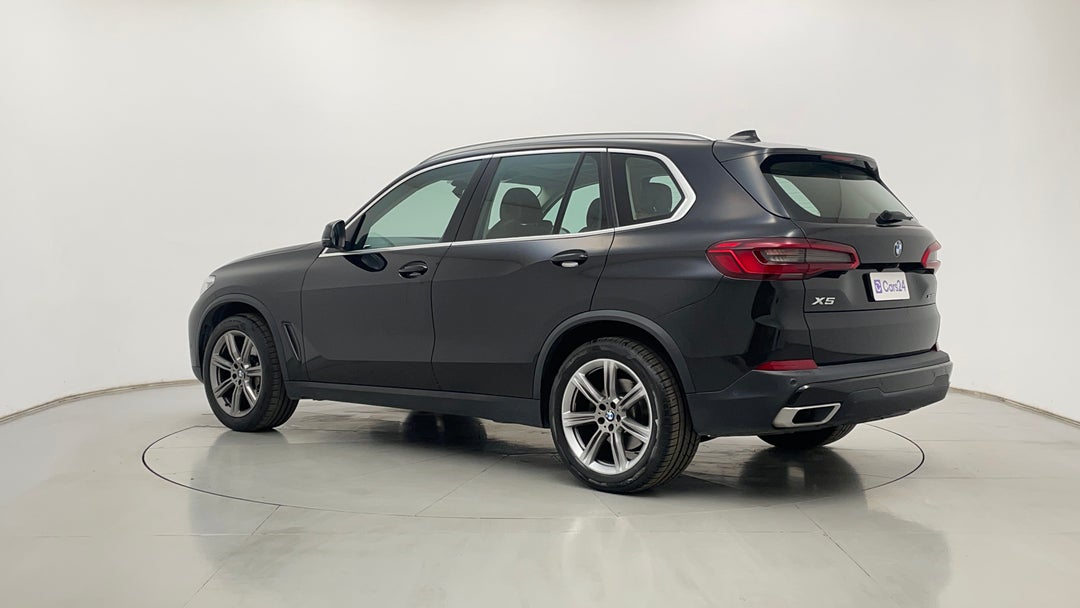 Left Back Diagonal (45- Degree) View