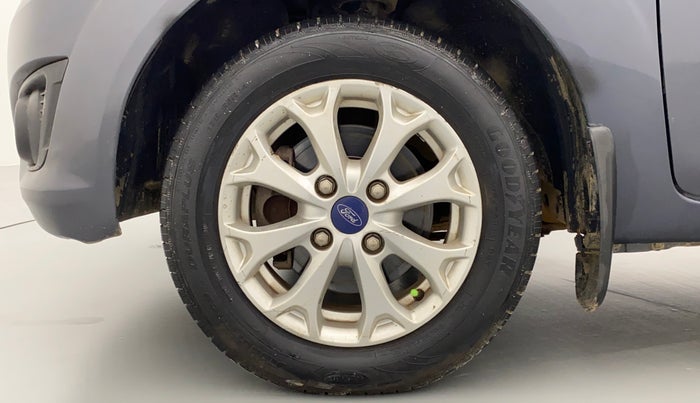 2013 Ford Figo 1.2 TITANIUM DURATEC, Petrol, Manual, 32,242 km, Left Front Wheel