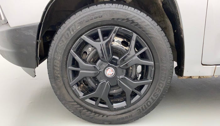 2019 Mahindra Kuv100 K2 TRIP CNG, CNG, Manual, 57,019 km, Left Front Wheel