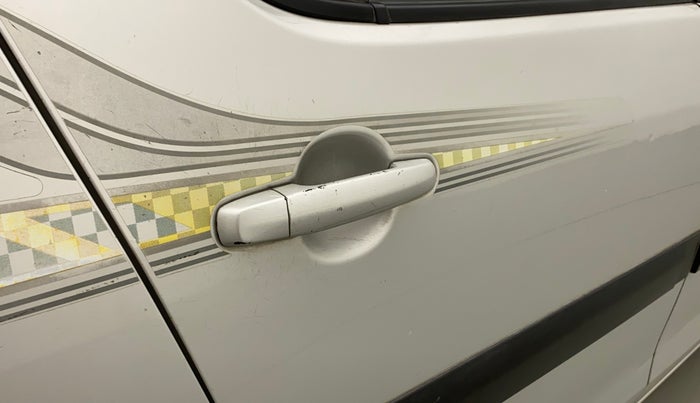 2011 Maruti Ritz VXI, Petrol, Manual, 1,06,726 km, Right rear door - Graphic sticker