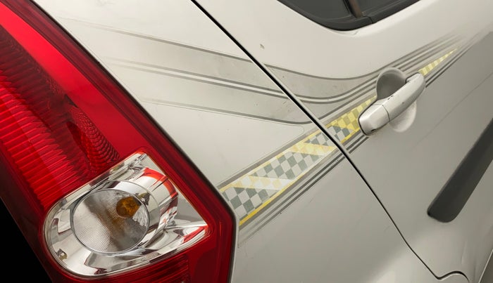 2011 Maruti Ritz VXI, Petrol, Manual, 1,06,726 km, Right quarter panel - Graphic sticker
