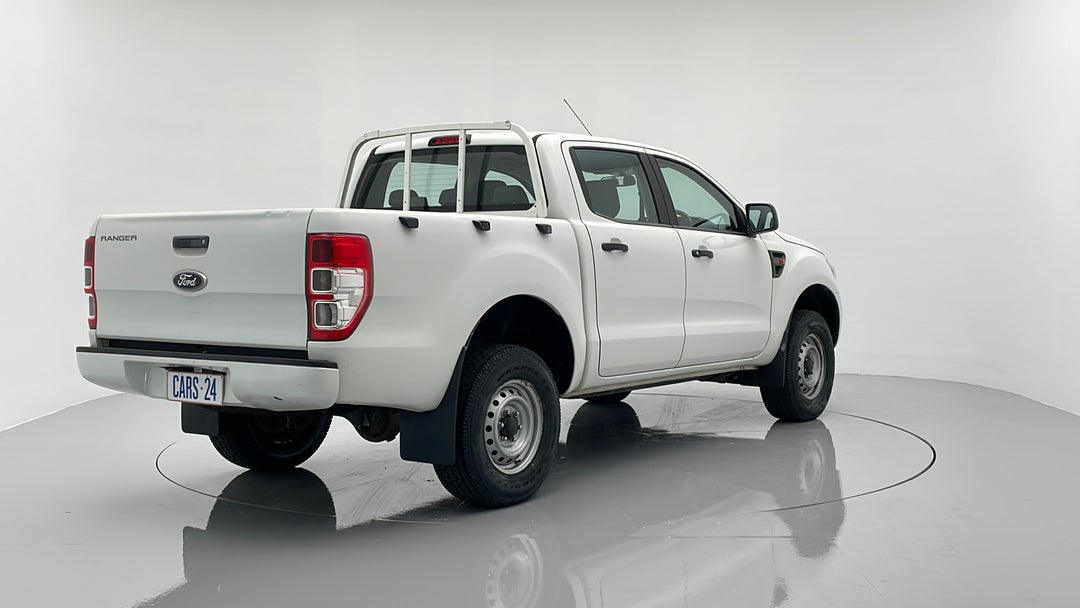 Right Back Diagonal (45- Degree) View