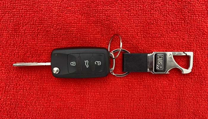 2016 Volkswagen Ameo HIGHLINE 1.2, Petrol, Manual, 15,601 km, Key Close-up