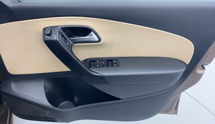 2016 Volkswagen Ameo HIGHLINE 1.2, Petrol, Manual, 15,601 km, Driver Side Door Panels Controls