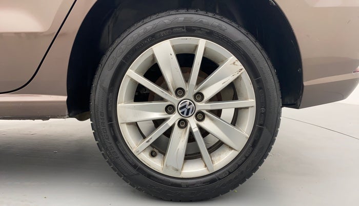 2016 Volkswagen Ameo HIGHLINE 1.2, Petrol, Manual, 15,601 km, Left Rear Wheel