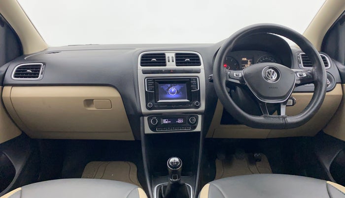 2016 Volkswagen Ameo HIGHLINE 1.2, Petrol, Manual, 15,601 km, Dashboard View