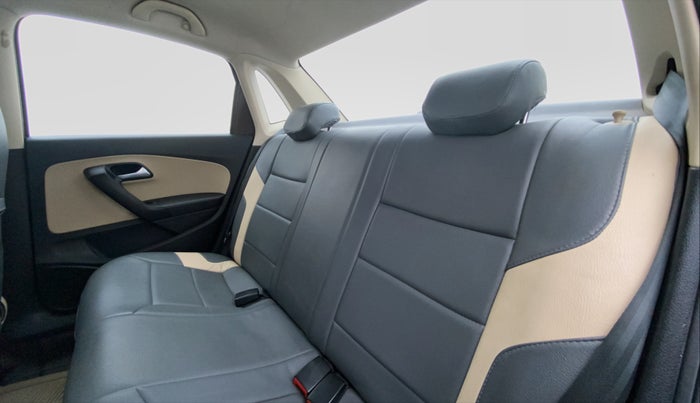 2016 Volkswagen Ameo HIGHLINE 1.2, Petrol, Manual, 15,601 km, Right Side Door Cabin View