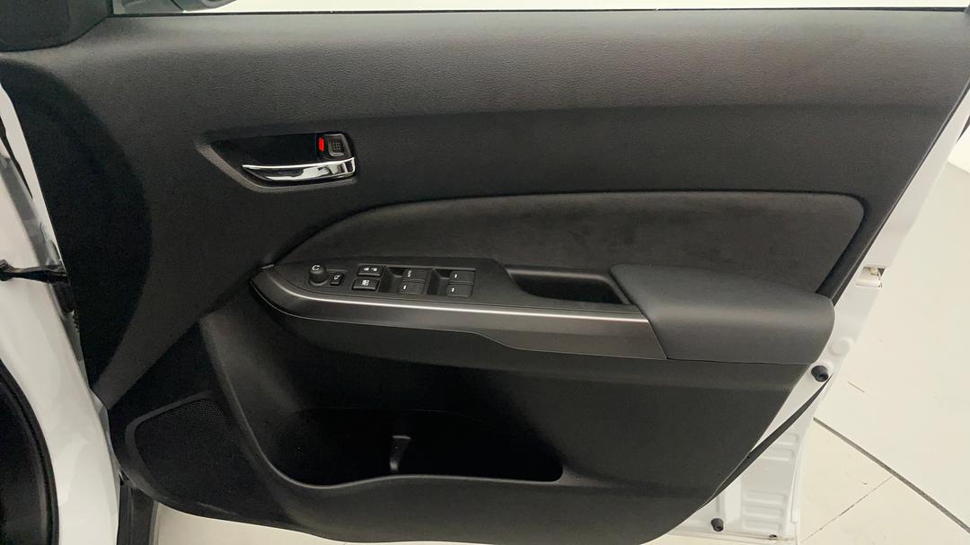 2023 Suzuki Vitara Turbo, Automatic, 4733 km, Speaker View
