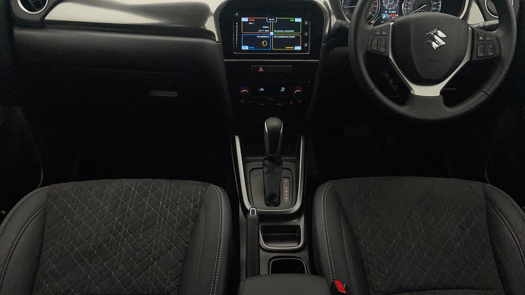 2023 Suzuki Vitara Turbo, Automatic, 4733 km, Center Console